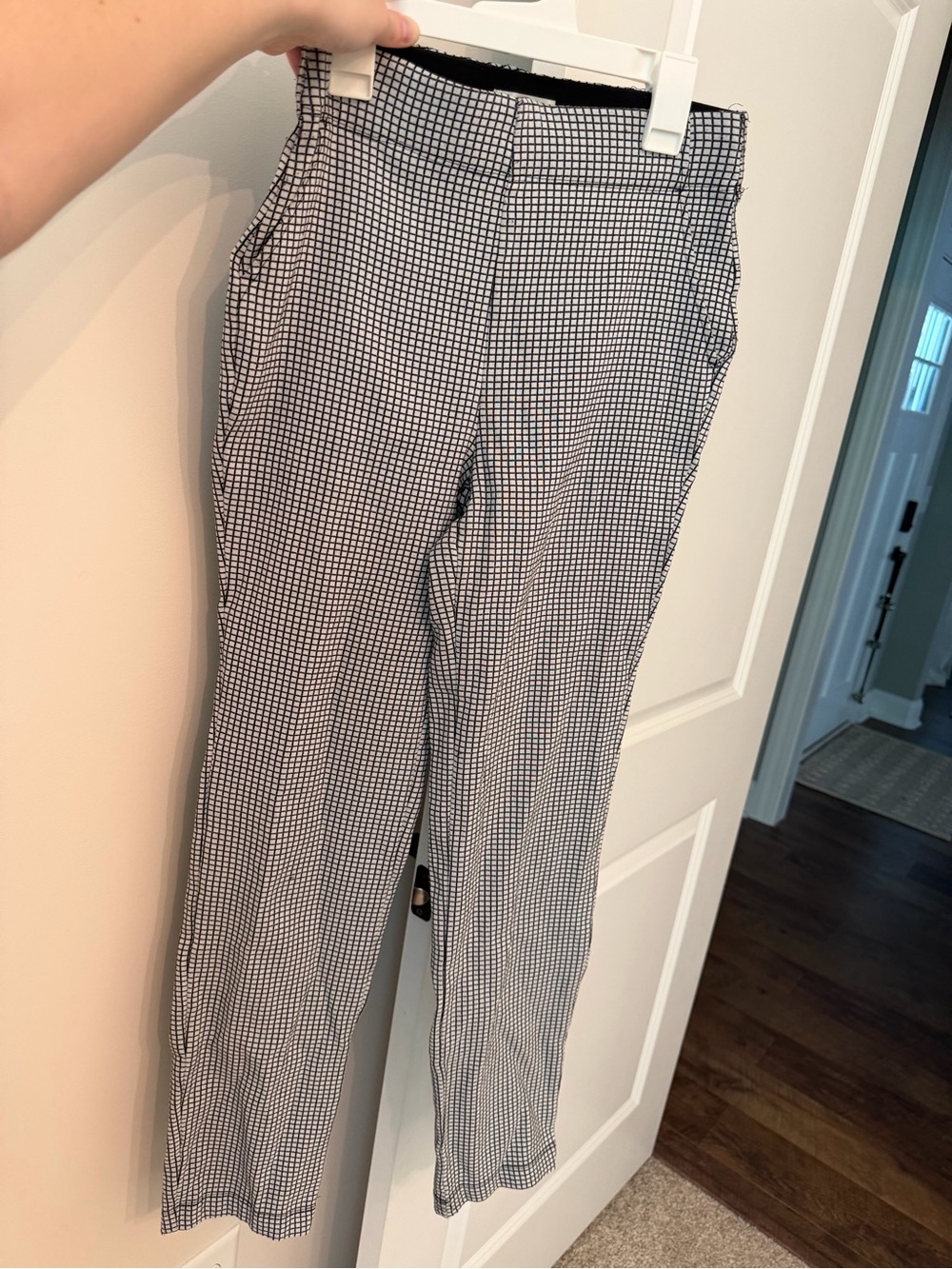 Max Studio Black & White Dress Pants